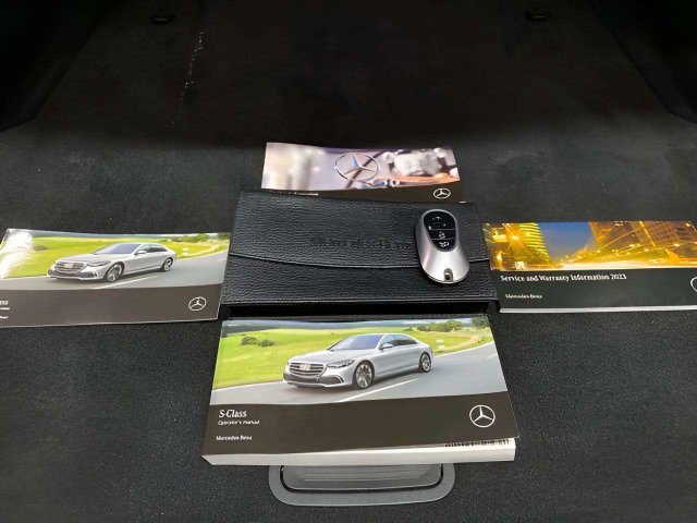 Used 2023 Mercedes-Benz S 500 4MATIC w/ AMG Line image 11