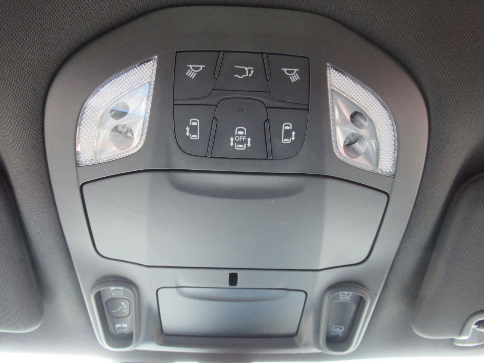Used 2022 Chrysler Pacifica Limited w/ S Appearance Package FWD image 31