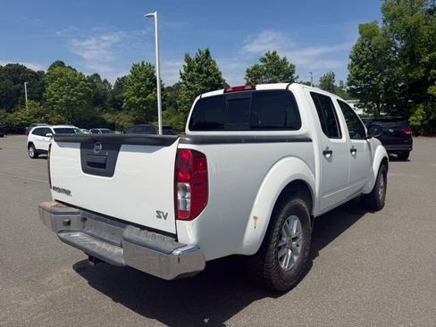 Used 2019 Nissan Frontier SV RWD image 5