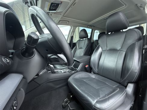 Used 2020 Subaru Forester Limited image 10