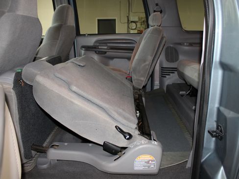 Used 2000 Ford Excursion XLT AWD/4WD image 25