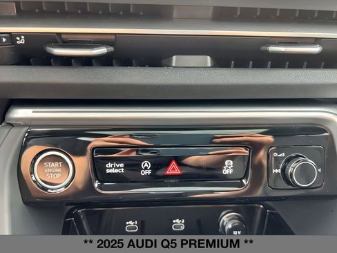 New 2025 Audi Q5 Premium image 27