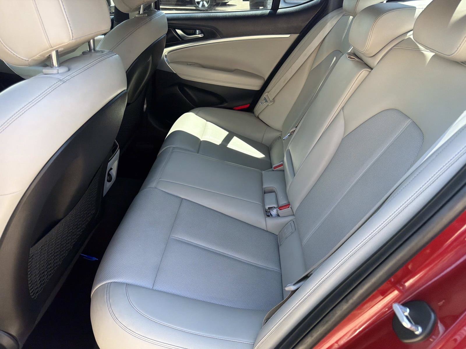 Used 2023 Genesis G70 2.0T AWD/4WD image 11