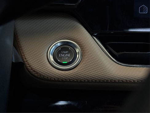 Used 2025 Chevrolet Equinox ACTIV w/ Safety and Technology Package image 27