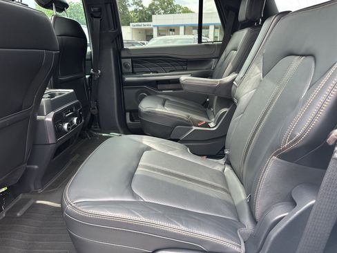 Used 2023 Ford Expedition Platinum AWD/4WD image 21