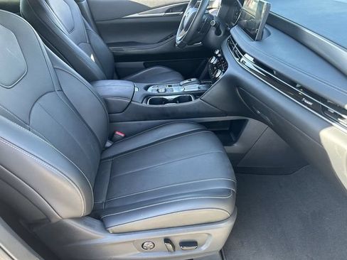 Certified 2026 INFINITI QX60 Luxe w/ Family Package AWD/4WD image 13