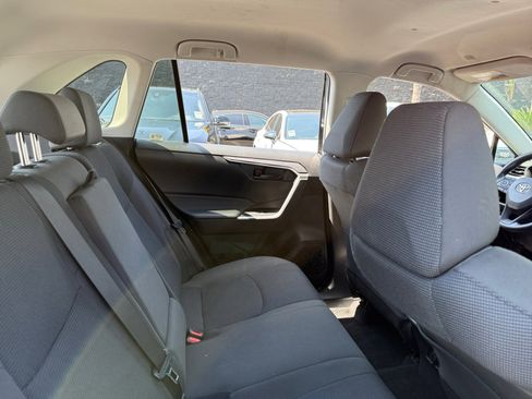Used 2024 Toyota RAV4 LE image 17