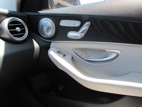 Used 2016 Mercedes-Benz C 300 Sedan image 19