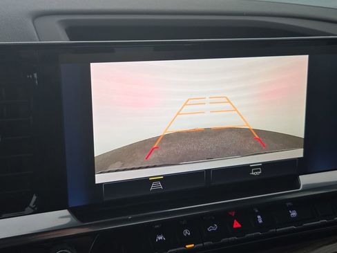 Used 2024 Chevrolet Silverado 1500 RST image 20