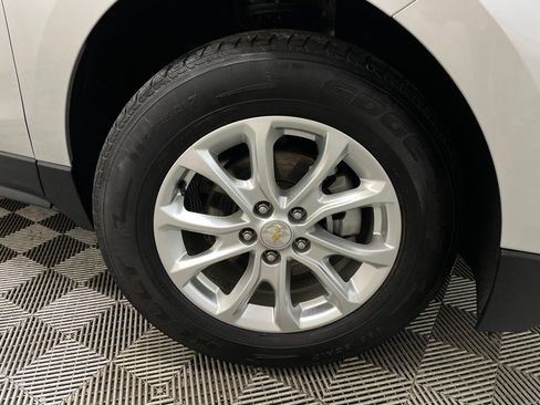 Used 2020 Chevrolet Equinox LT image 50