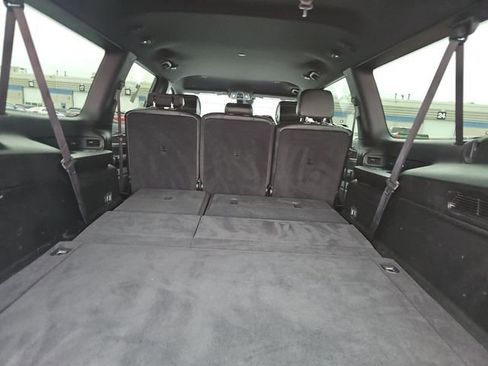 Used 2024 Jeep Wagoneer L Series II w/ Flexible Seating Group AWD/4WD image 6