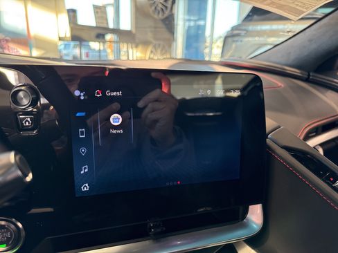 Used 2025 Chevrolet Corvette E-Ray image 18