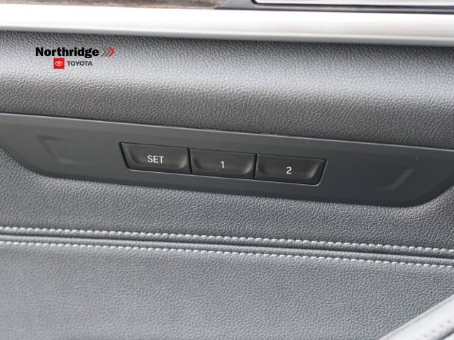 Used 2021 BMW 530e w/ M Sport Package RWD image 38