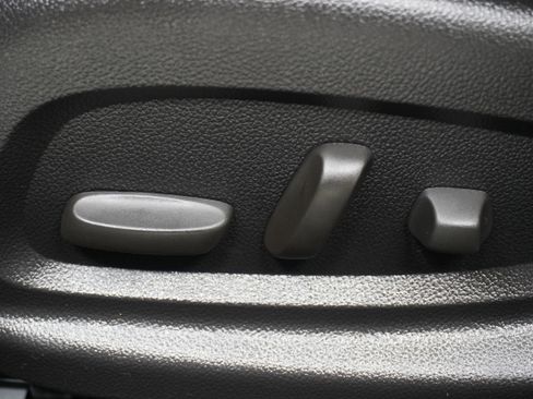 Used 2017 Chevrolet SS RWD image 15