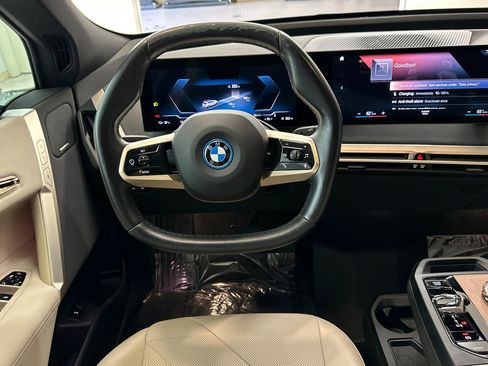 Certified 2022 BMW iX xDrive50 w/ Premium Package image 29