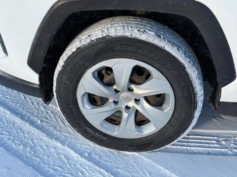 Used 2019 Toyota RAV4 LE w/ All Weather Liner Package image 10