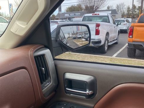 Certified 2015 Chevrolet Silverado 1500 High Country w/ High Country Premium Package image 38