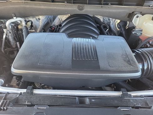 Used 2021 GMC Yukon Denali w/ Denali Premium Package image 11