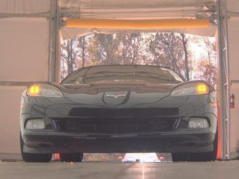 Used 2007 Chevrolet Corvette Convertible w/ Preferred Equipment Group image 4