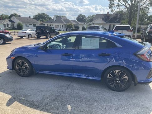 Used 2019 Honda Civic EX image 6