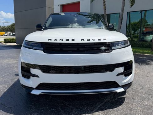 Used 2024 Land Rover Range Rover Sport Dynamic SE AWD/4WD image 8