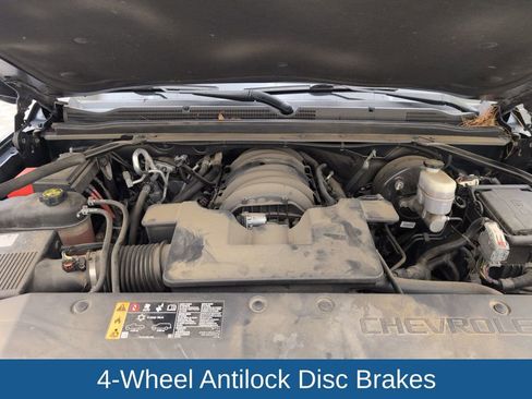 Used 2020 Chevrolet Suburban LT image 45