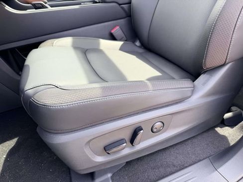 New 2026 Nissan Pathfinder SL AWD/4WD image 15