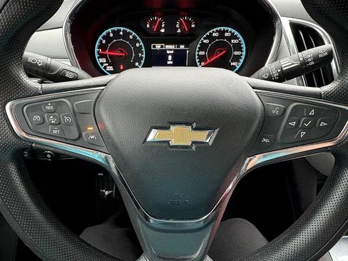 Used 2020 Chevrolet Equinox LS w/ LS Convenience Package image 19