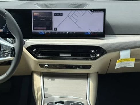 Certified 2025 BMW 330i xDrive Sedan w/ Convenience Package AWD/4WD image 24