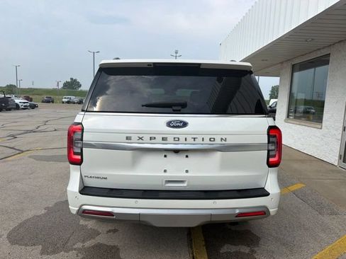 Used 2024 Ford Expedition Platinum AWD/4WD image 9