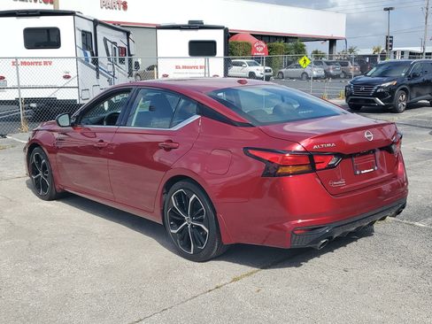 Certified 2024 Nissan Altima 2.5 SR w/ SR Premium Package image 7