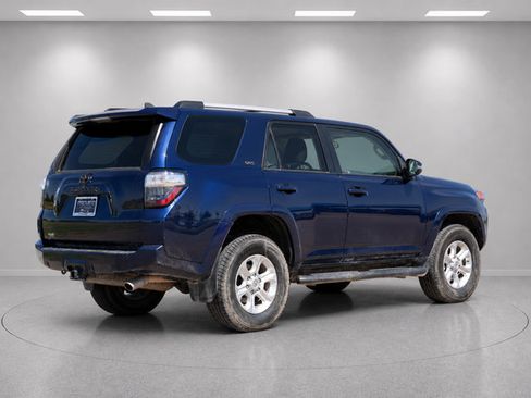 Used 2020 Toyota 4Runner SR5 Premium AWD/4WD image 3