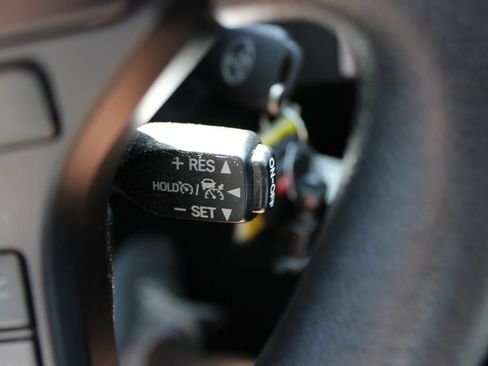Used 2021 Toyota Tacoma SR w/ SR Convenience Package RWD image 23