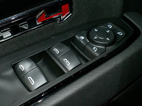 Used 2025 GMC Sierra 1500 AT4 w/ AT4 Premium Package image 40