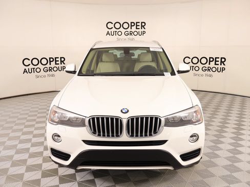 Used 2017 BMW X3 sDrive28i RWD image 9