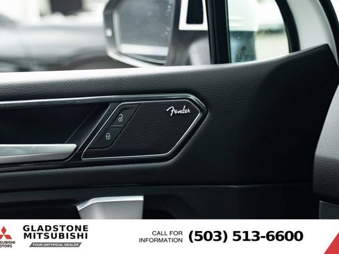 Used 2022 Volkswagen Tiguan SEL R-Line AWD/4WD image 19