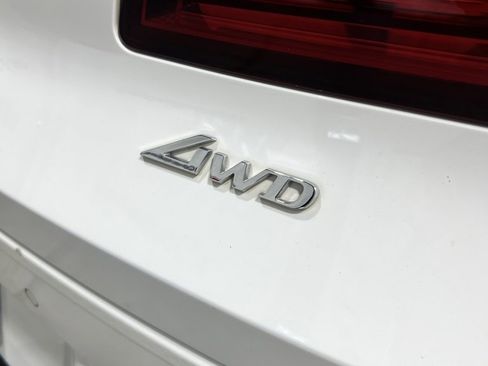 Used 2021 Genesis GV80 2.5T w/ Prestige Package 04 image 10