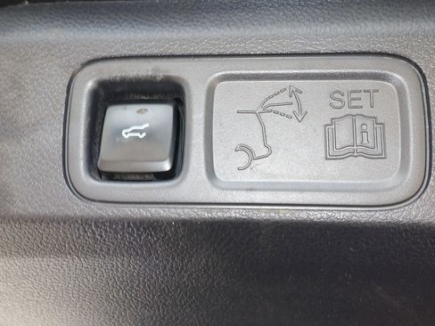 Used 2024 Ford Expedition Max Limited AWD/4WD image 16