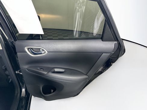 Used 2018 Nissan Sentra SV image 27