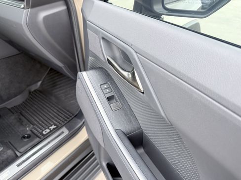 Used 2025 Lexus GX 550 image 55