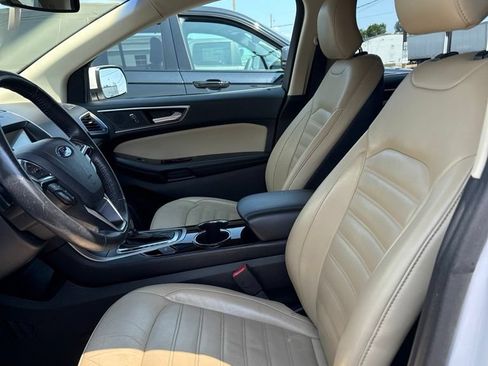 Used 2016 Ford Edge SEL w/ Equipment Group 201A FWD image 12