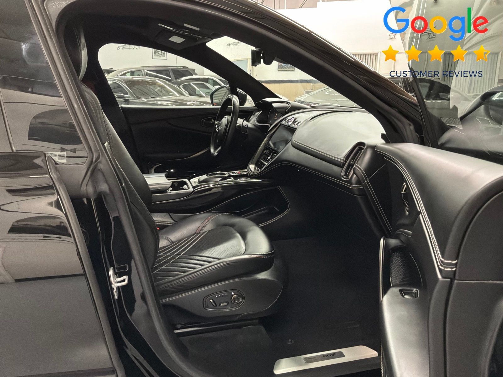 Used 2021 Aston Martin DBX AWD/4WD image 11