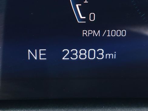 Used 2024 Cadillac XT4 Sport w/ Active Safety Package FWD image 25