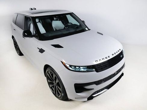 New 2026 Land Rover Range Rover Sport Dynamic SE AWD/4WD image 28