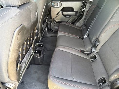 Used 2022 Jeep Gladiator Rubicon w/ Cold Weather Group image 17