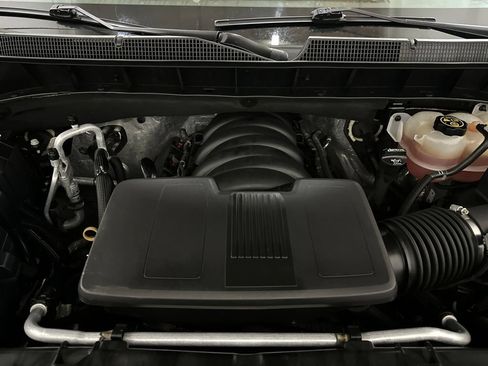 Used 2020 Chevrolet Silverado 1500 LT Trail Boss AWD/4WD image 7