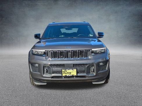 Certified 2022 Jeep Grand Cherokee L Overland AWD/4WD image 9