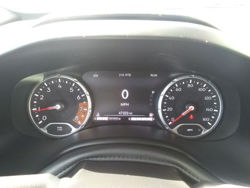 Used 2022 Jeep Renegade Latitude w/ Convenience Group AWD/4WD image 14