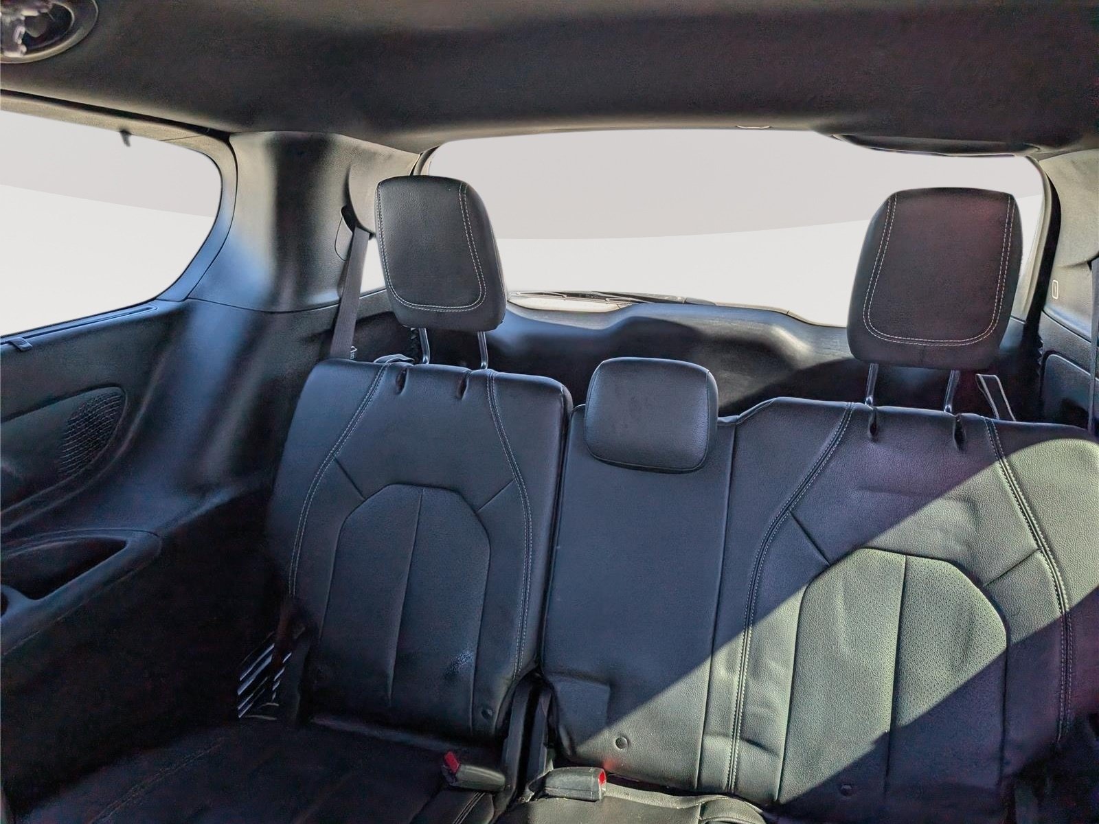 Used 2020 Chrysler Pacifica Touring-L Plus FWD image 14