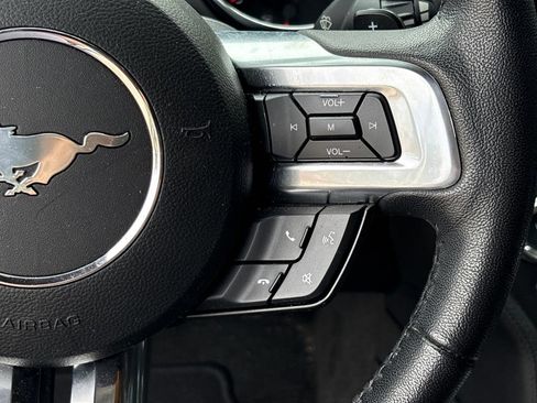 Used 2017 Ford Mustang Coupe RWD image 20